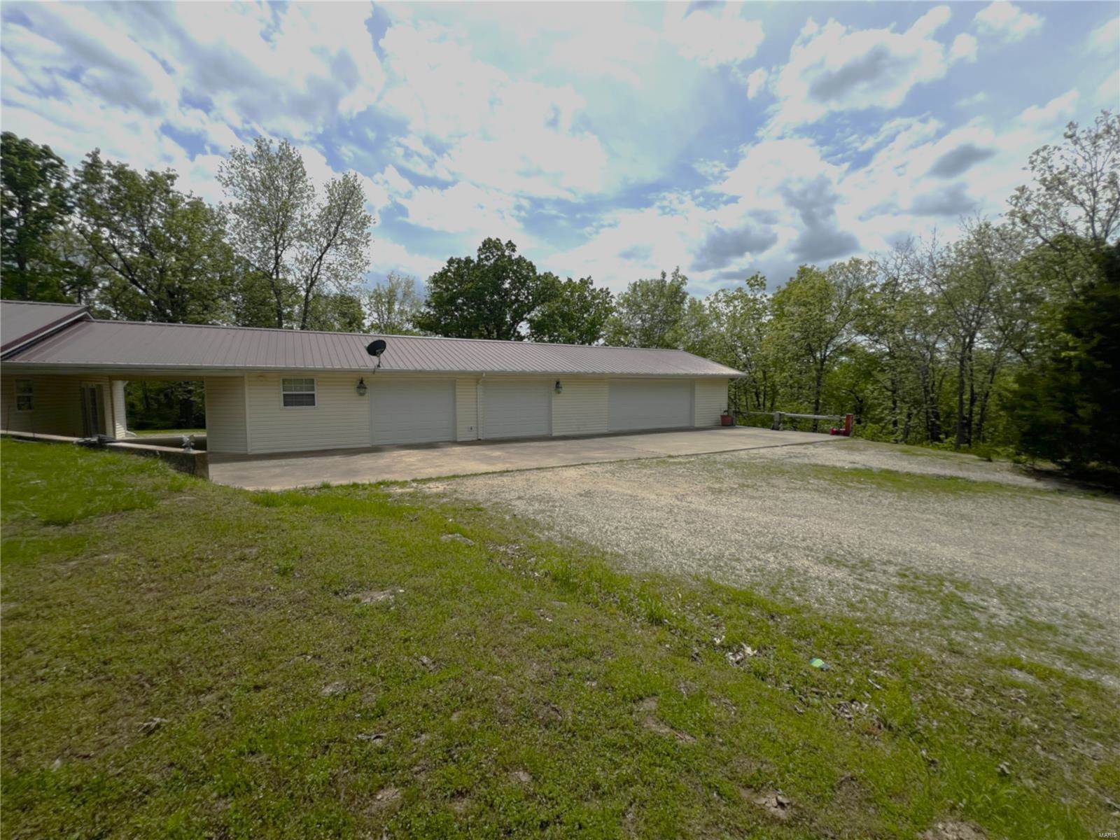 8 Highway K, Iberia, MO 65486