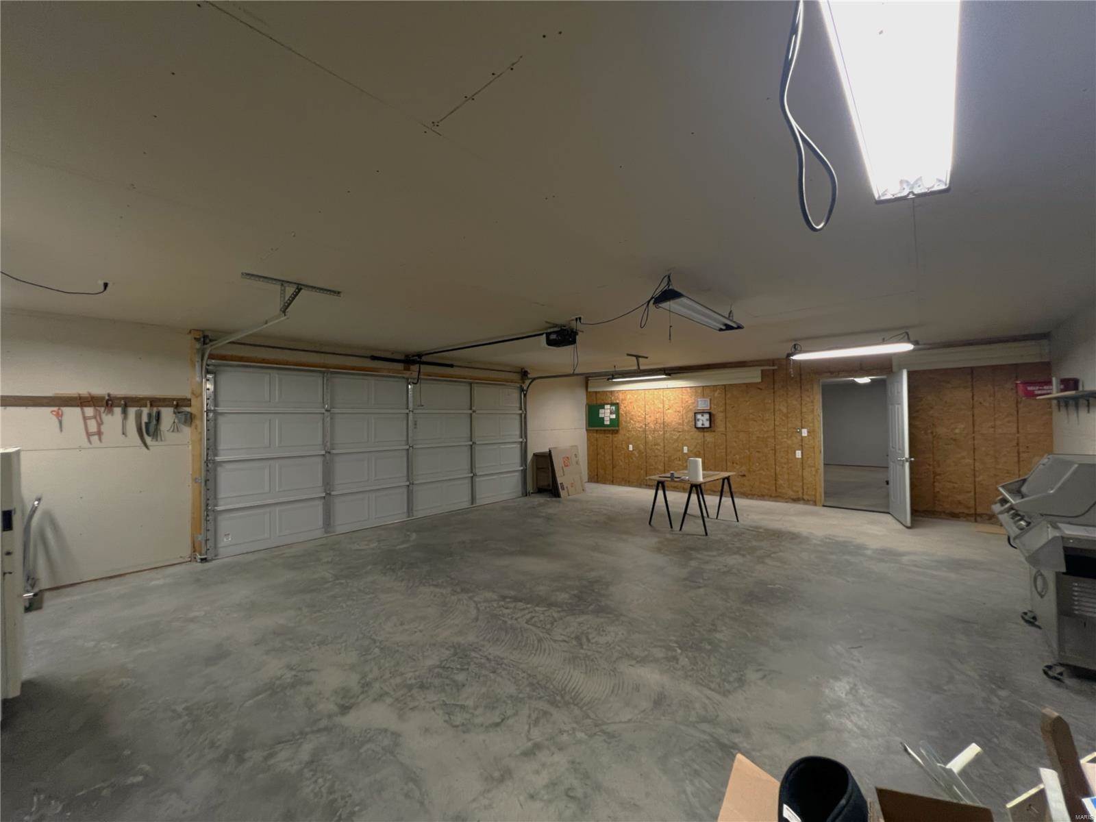 8 Highway K, Iberia, MO 65486