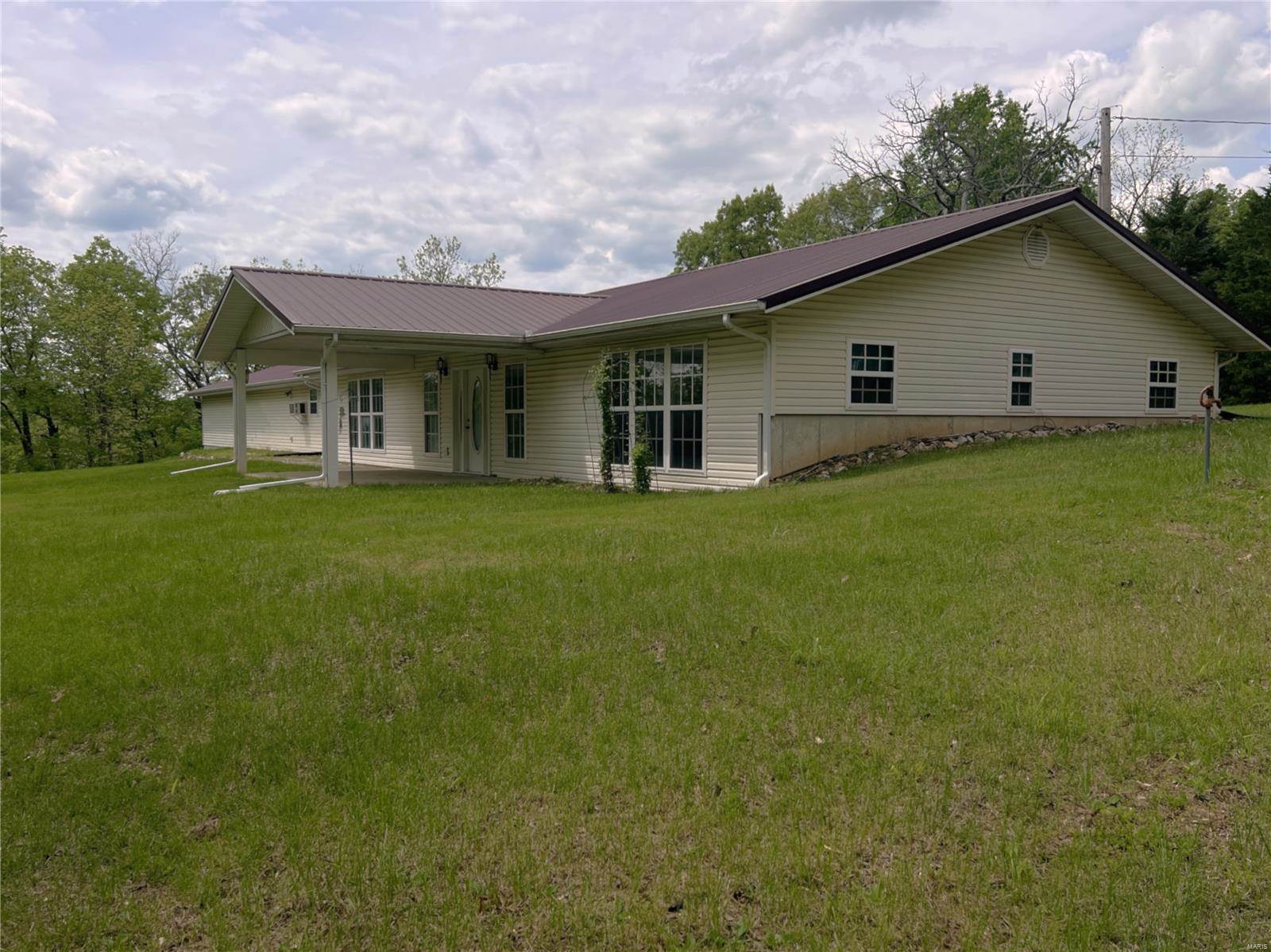 8 Highway K, Iberia, MO 65486