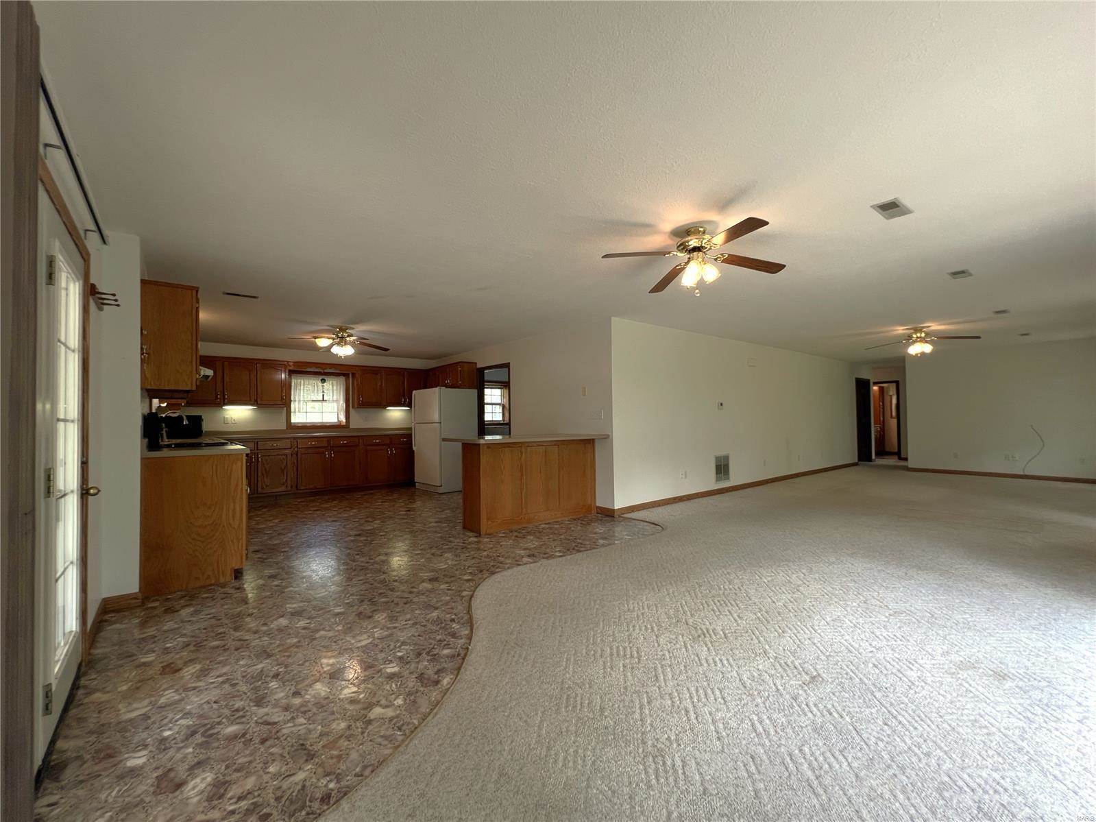 8 Highway K, Iberia, MO 65486