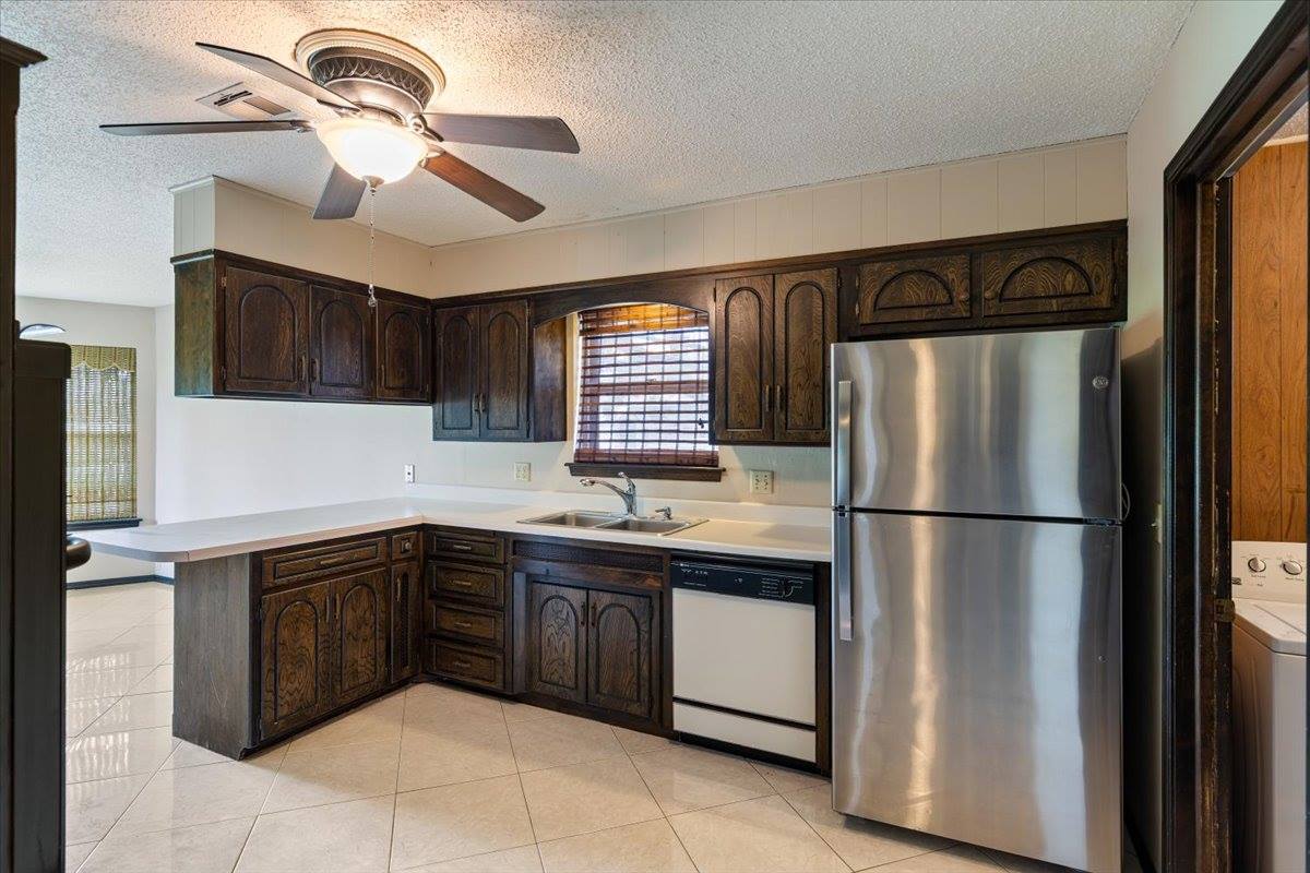 10 NW Compass, Lawton, OK 73505