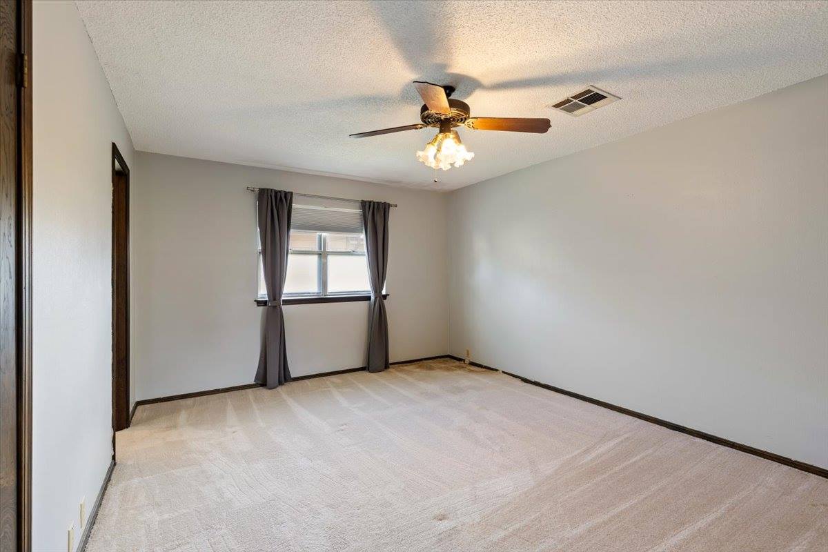 10 NW Compass, Lawton, OK 73505