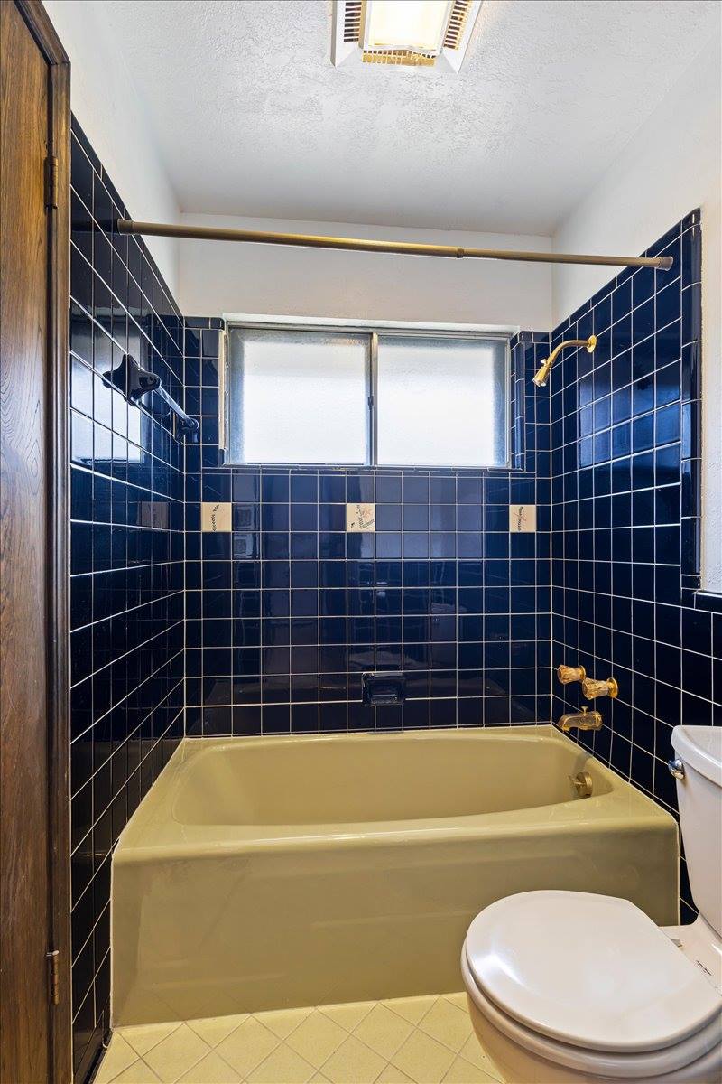 10 NW Compass, Lawton, OK 73505