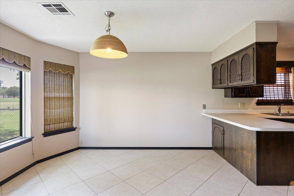 10 NW Compass, Lawton, OK 73505