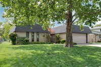 10 NW Compass, Lawton, OK 73505