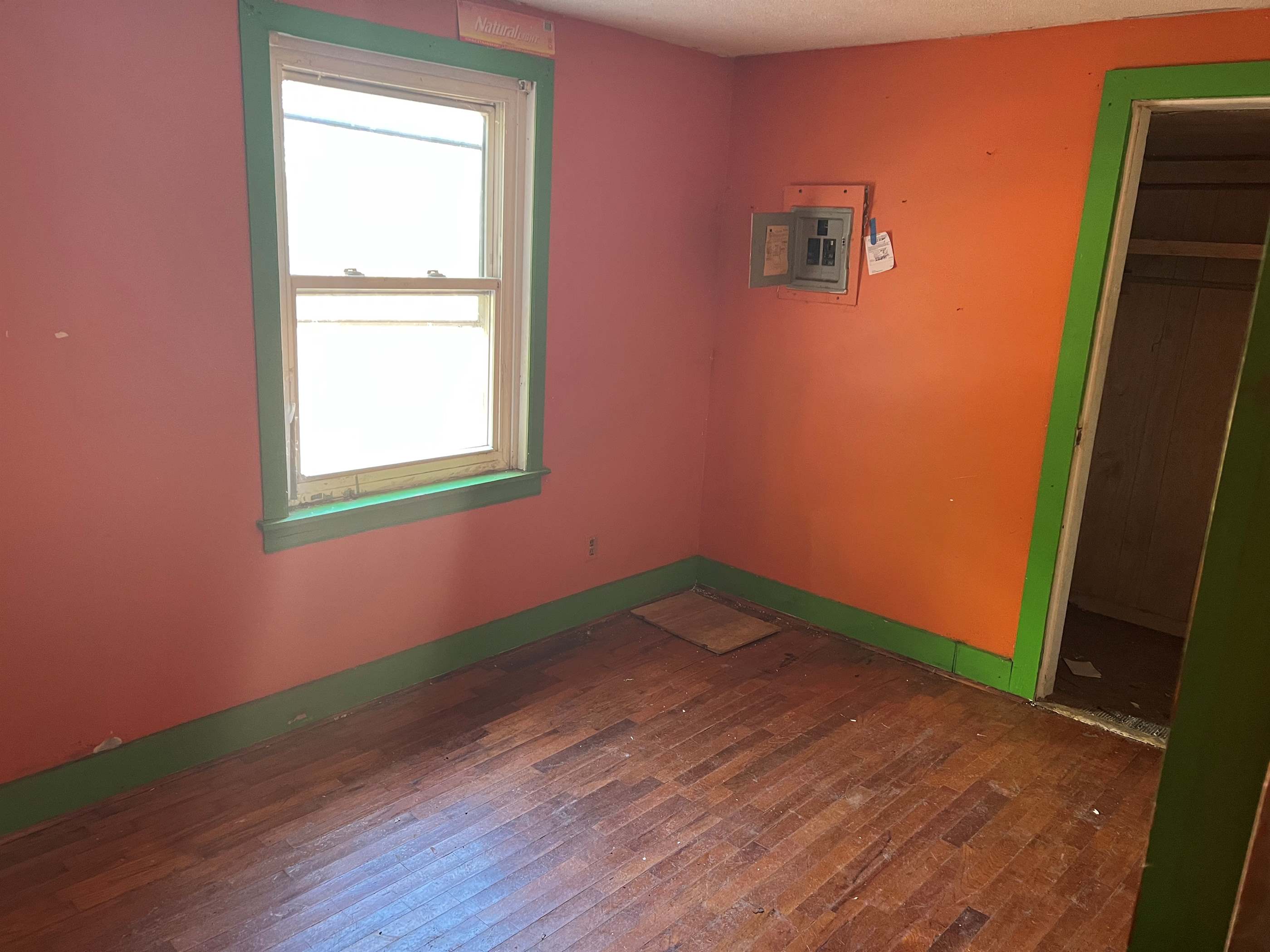 28226 231st St, Easton, KS 66020