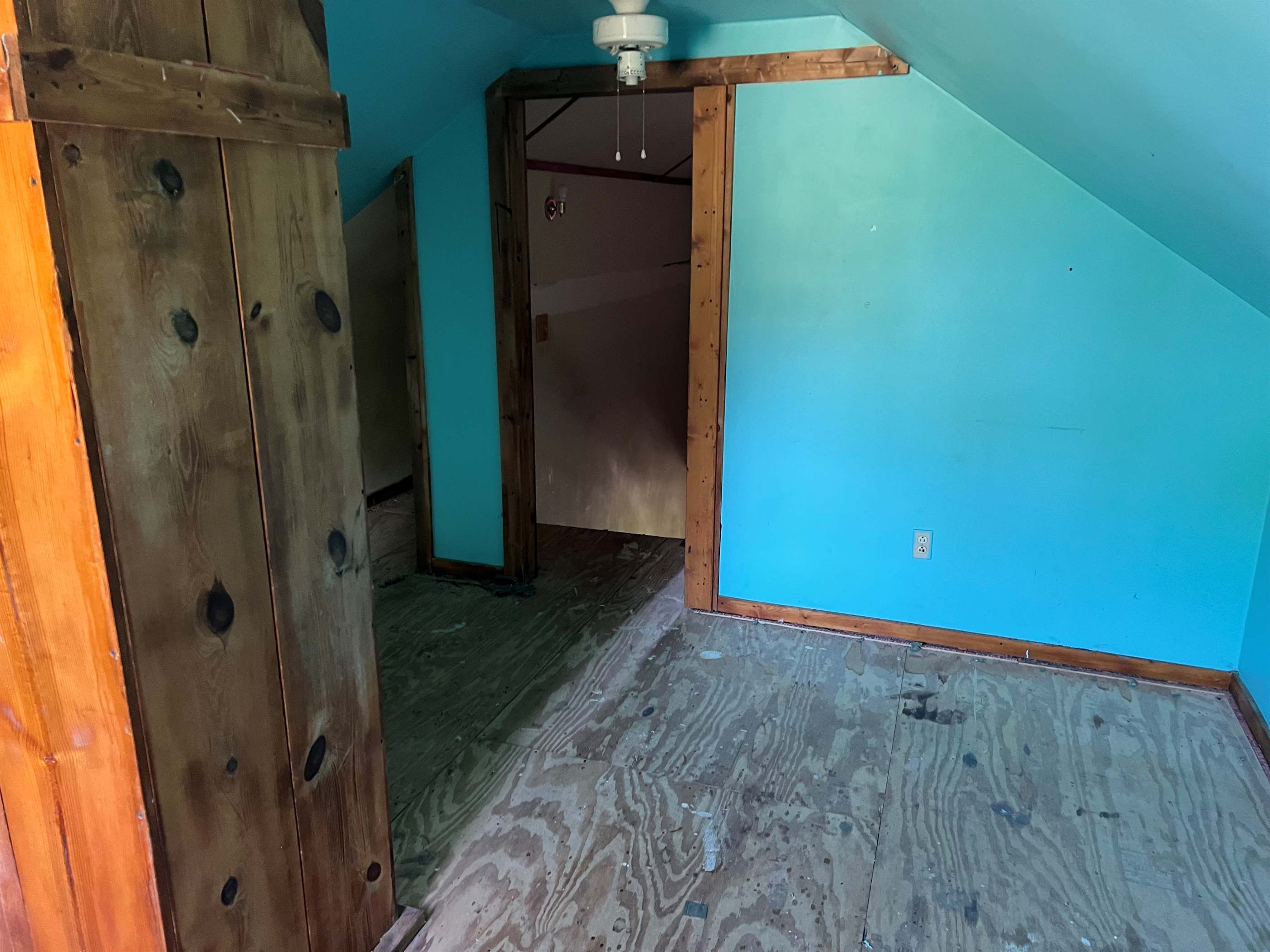 28226 231st St, Easton, KS 66020