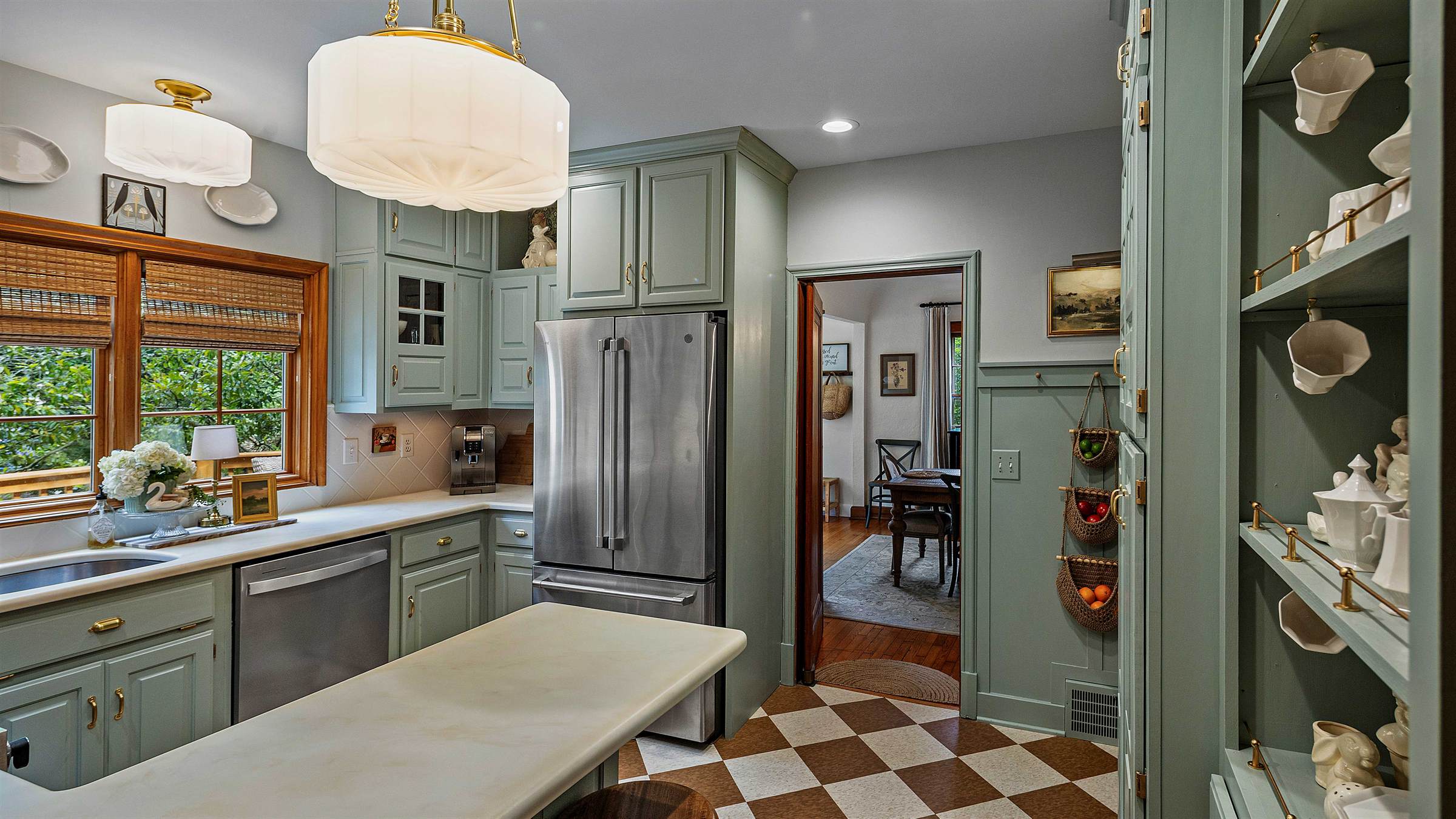 908 SW Iskagna Drive, Knoxville, TN 37919