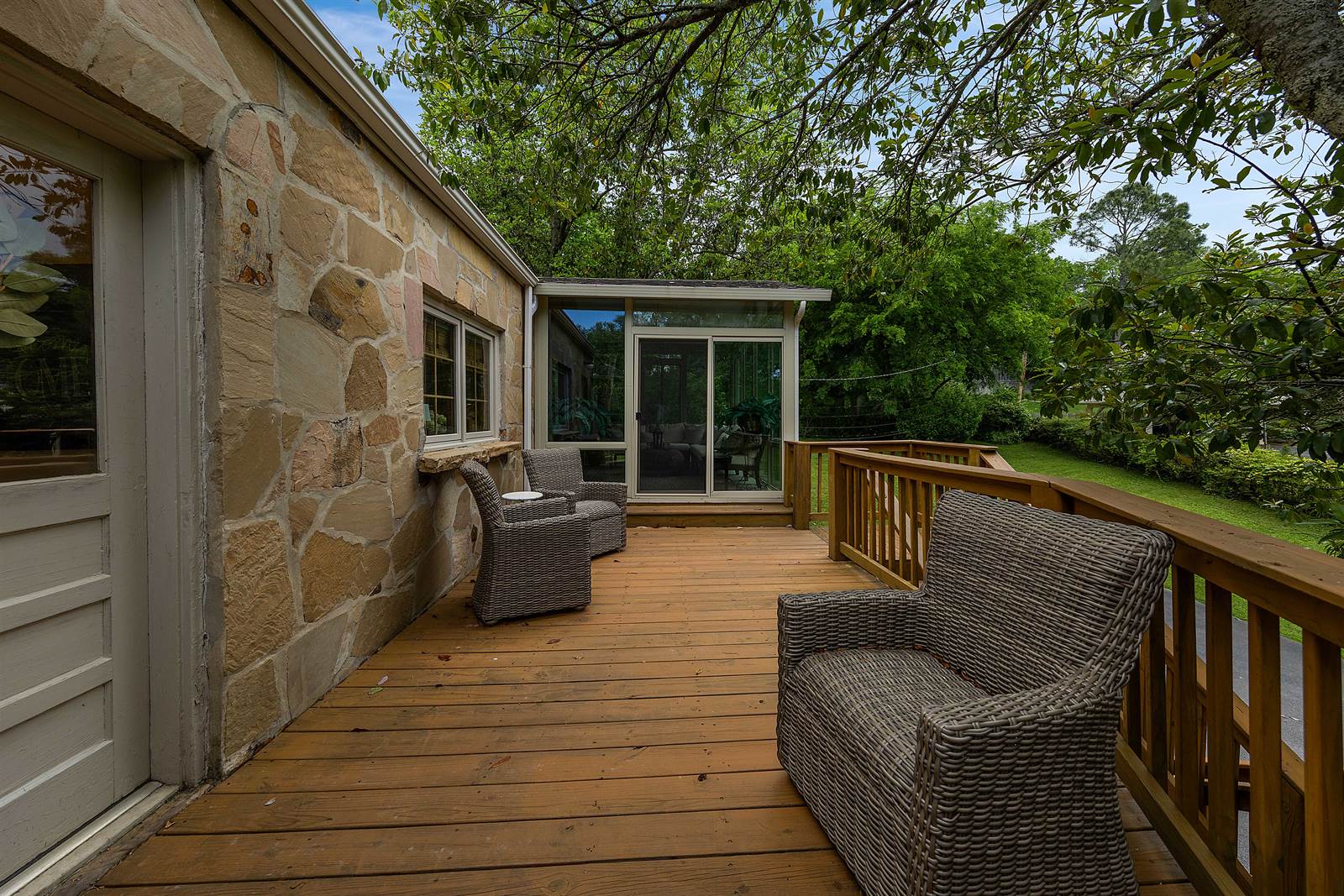 908 SW Iskagna Drive, Knoxville, TN 37919