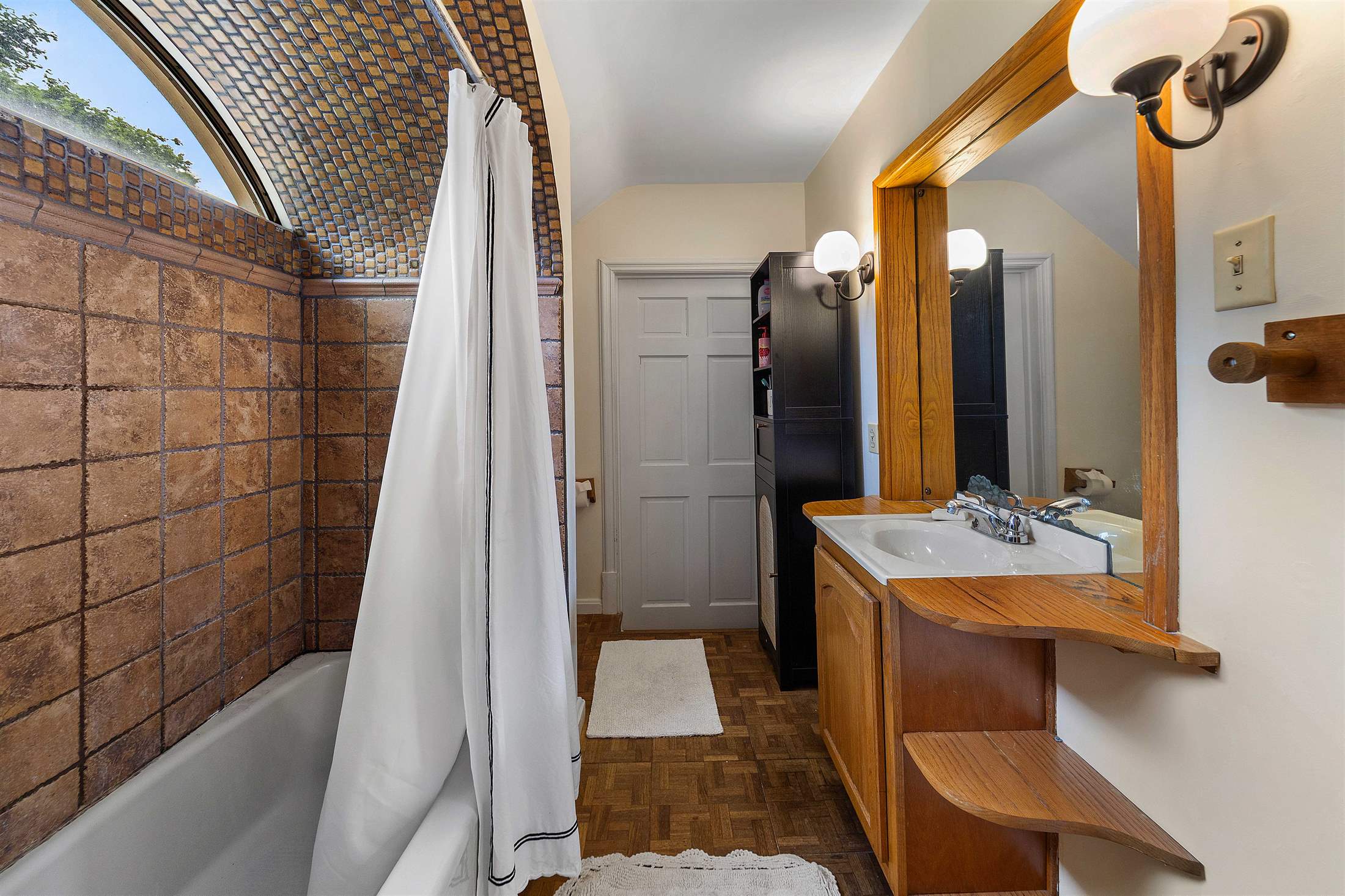 908 SW Iskagna Drive, Knoxville, TN 37919