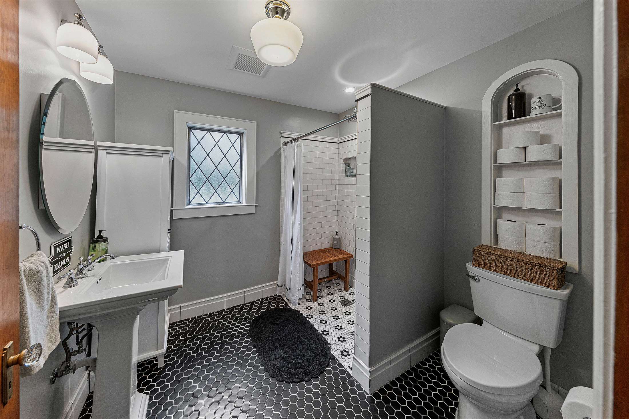 908 SW Iskagna Drive, Knoxville, TN 37919