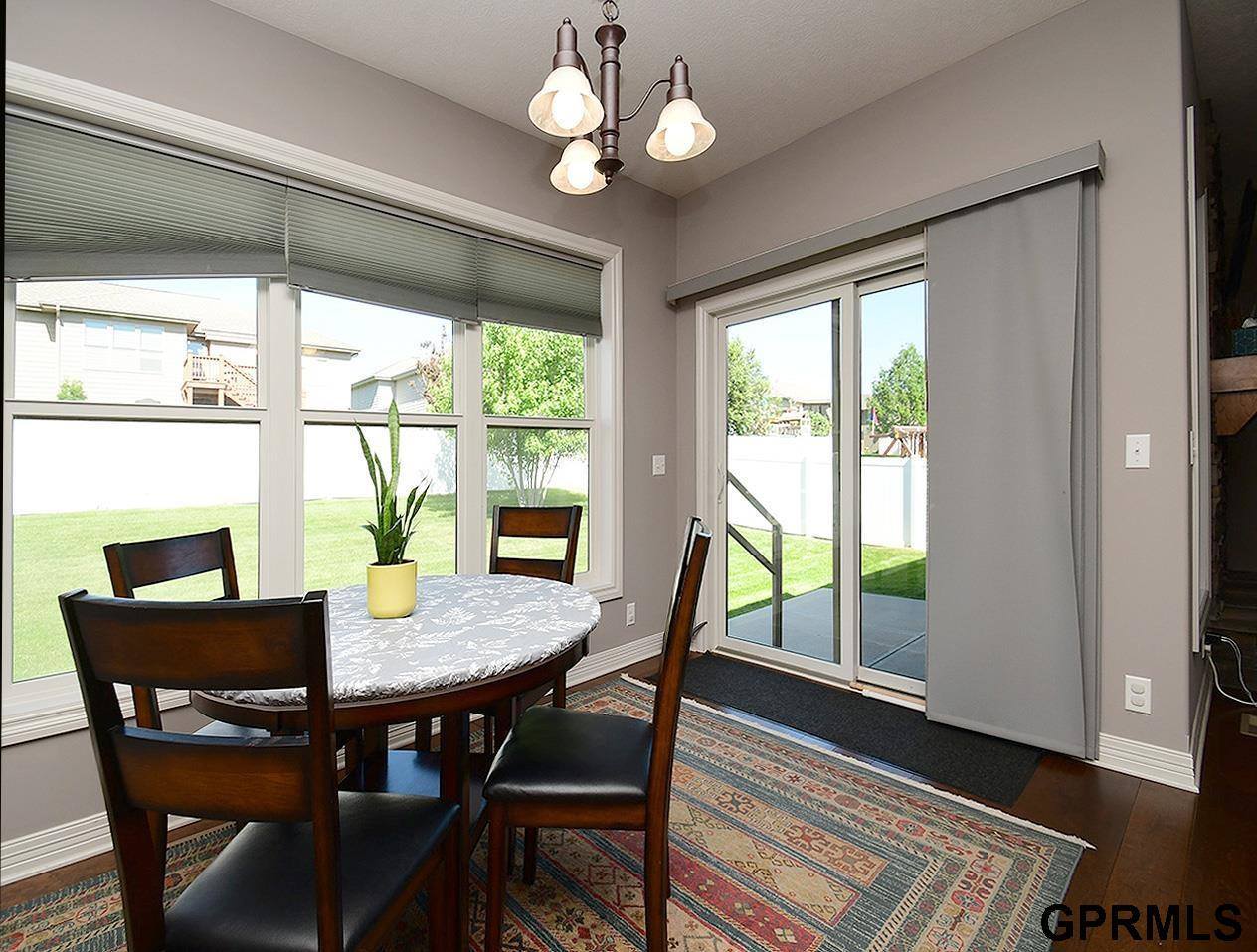 2710 North 189 Street, Elkhorn, NE 68022