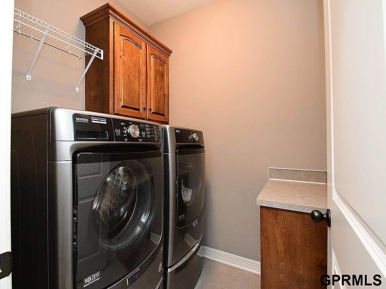 2710 North 189 Street, Elkhorn, NE 68022