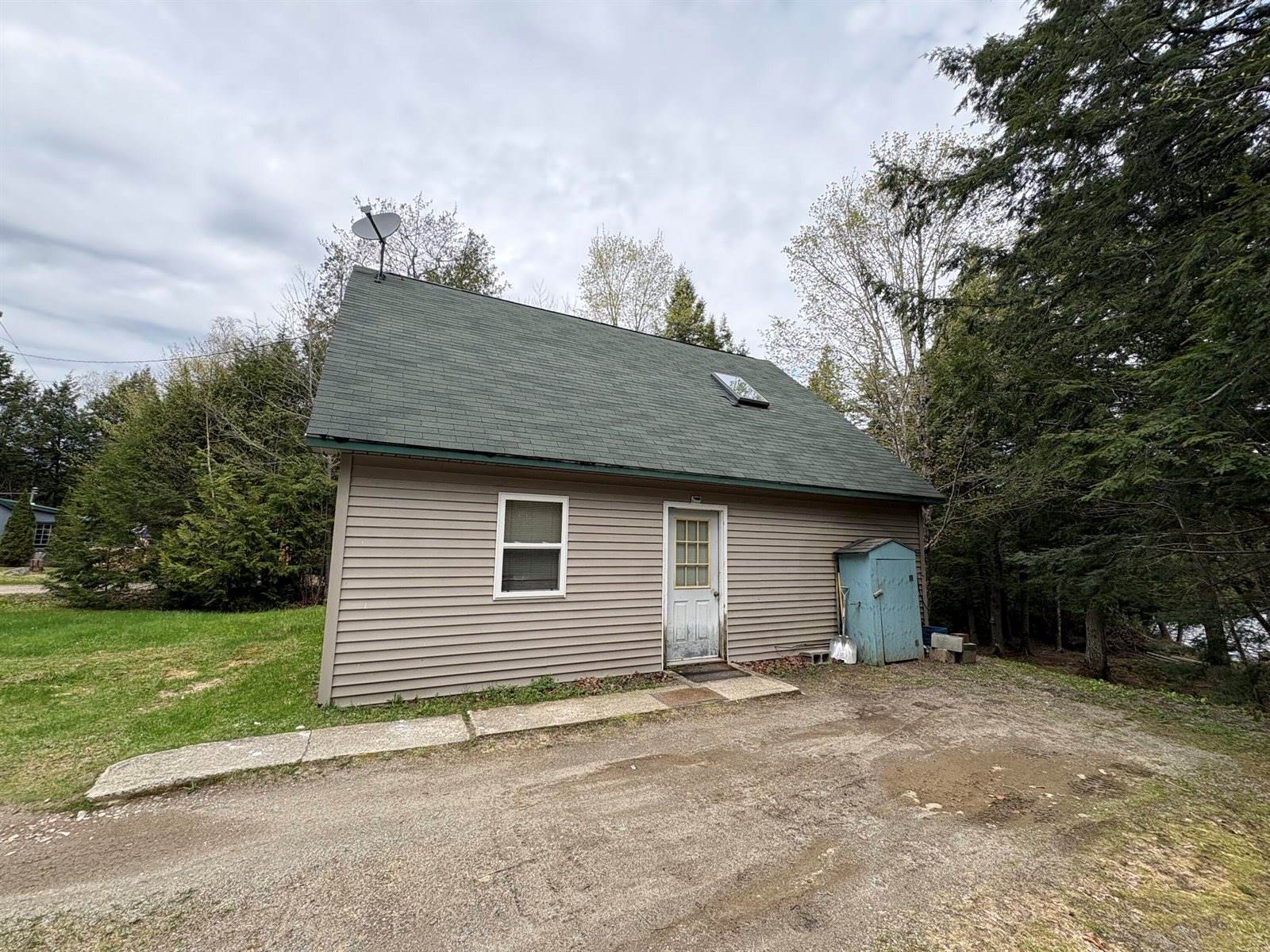 21 Smart Estates Drive, Lee, ME 04455