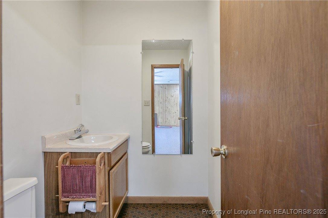 2530 Adkins Hill Drive, Fayetteville, NC 28306