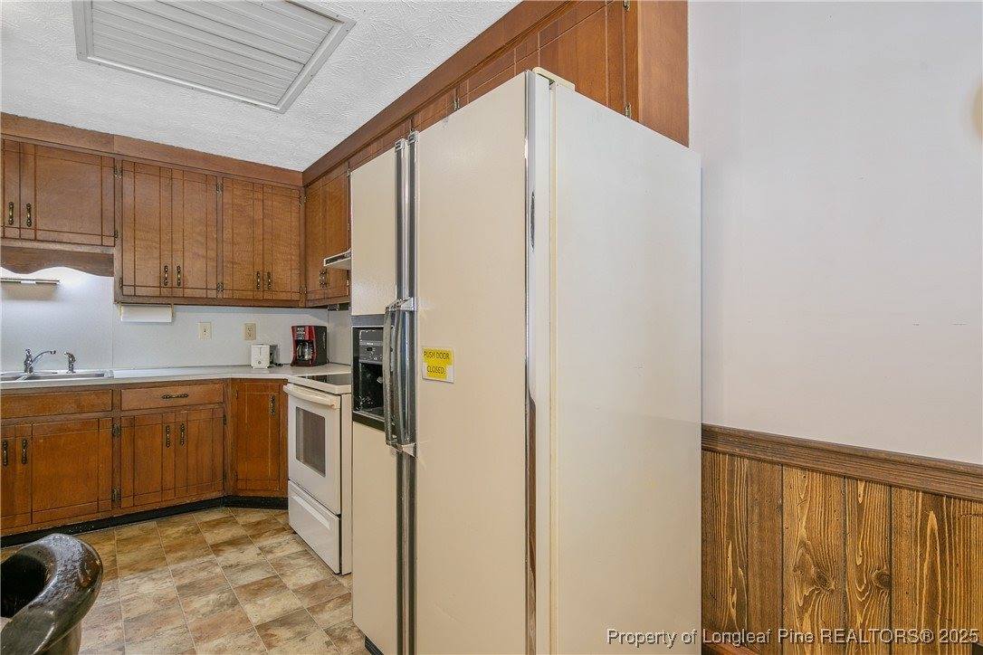 2530 Adkins Hill Drive, Fayetteville, NC 28306