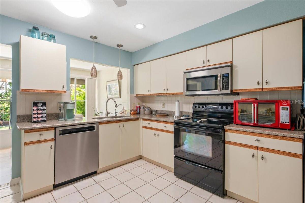 657 Foxwood Boulevard, Englewood, FL 34223