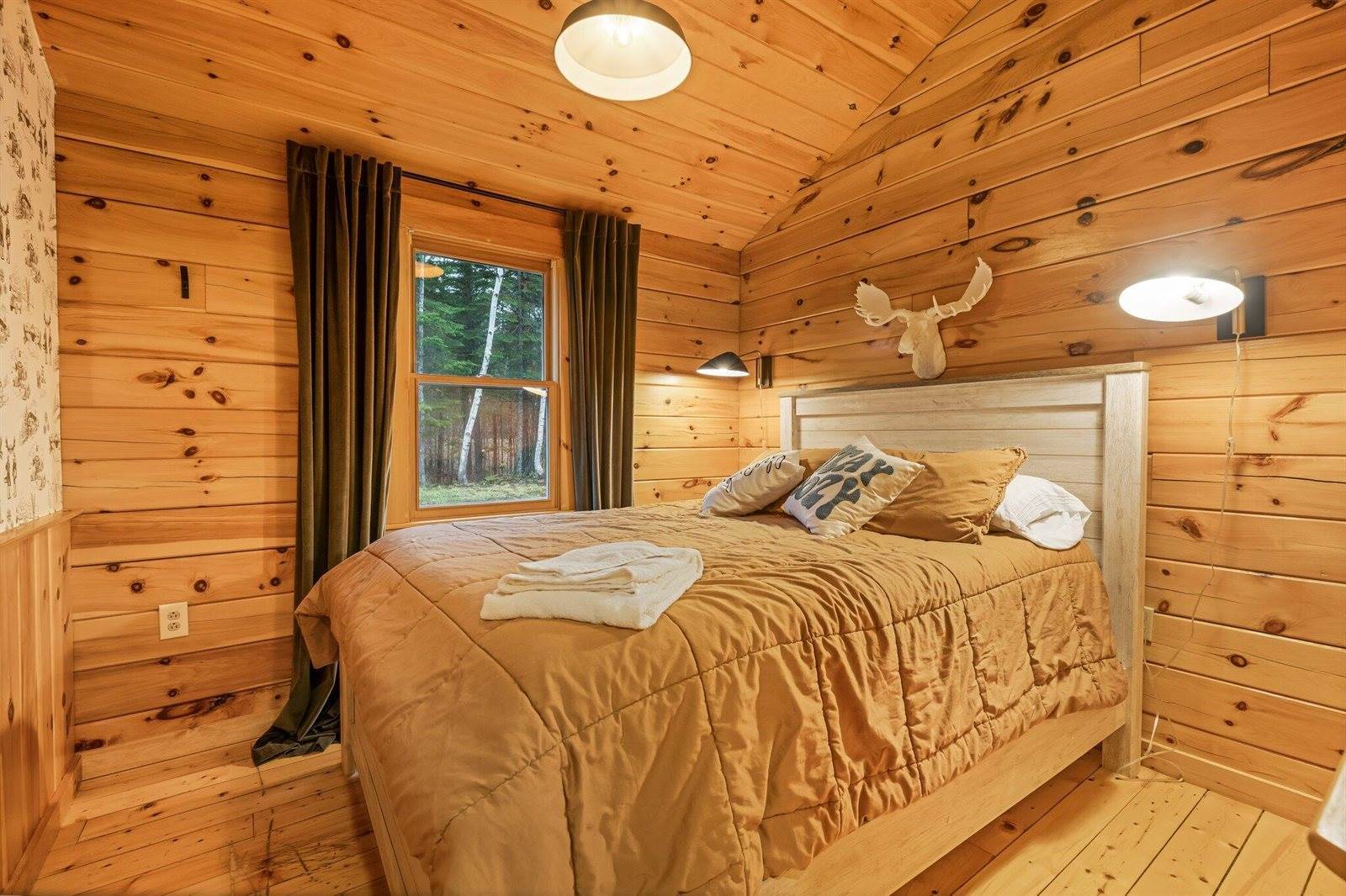 33 Big Snow Way, Rangeley, ME 04970