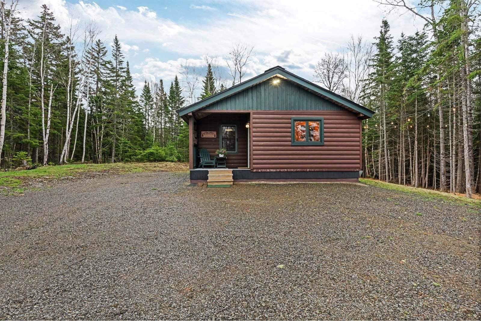 33 Big Snow Way, Rangeley, ME 04970