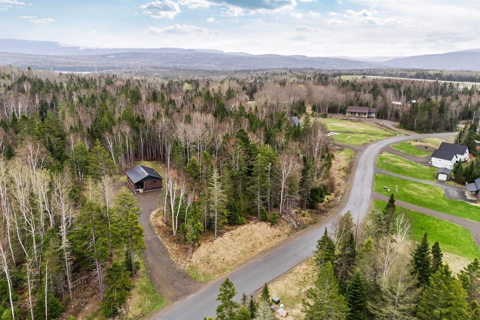 33 Big Snow Way, Rangeley, ME 04970