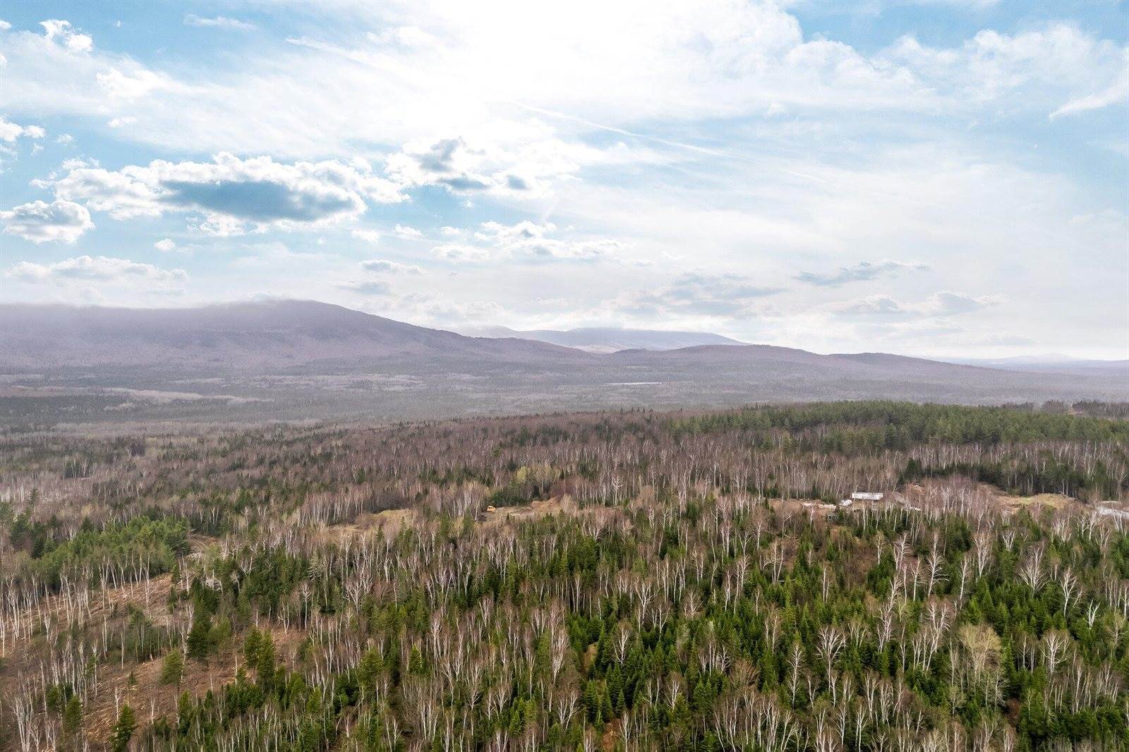 33 Big Snow Way, Rangeley, ME 04970