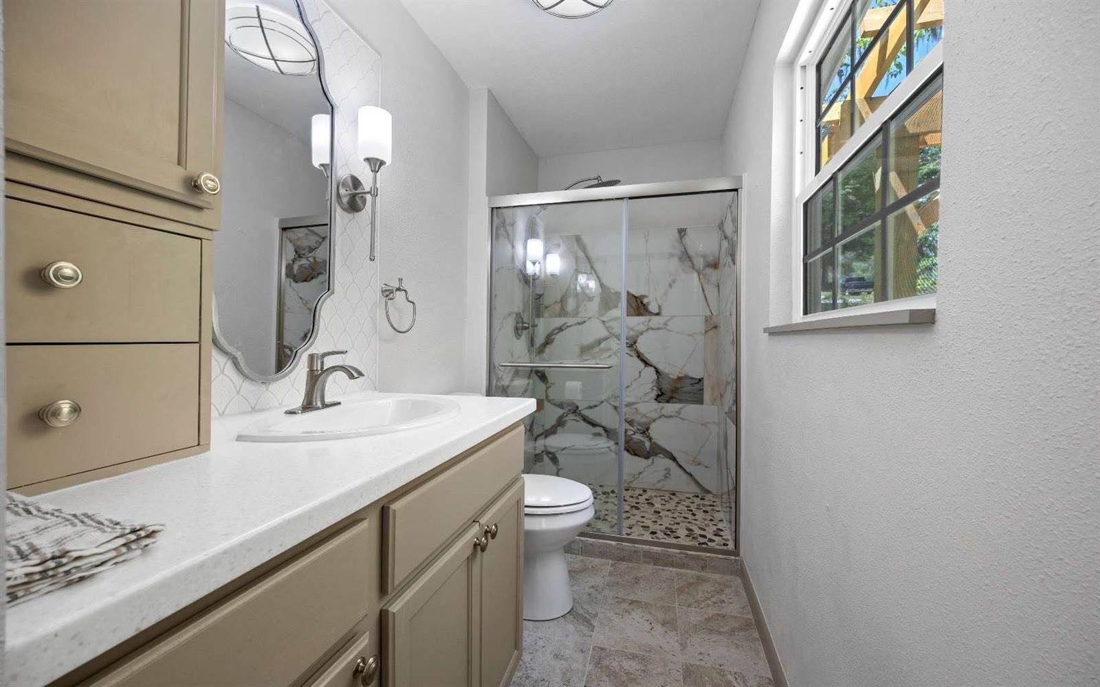 1275 NW Eadie Street, Lake City, FL 32025