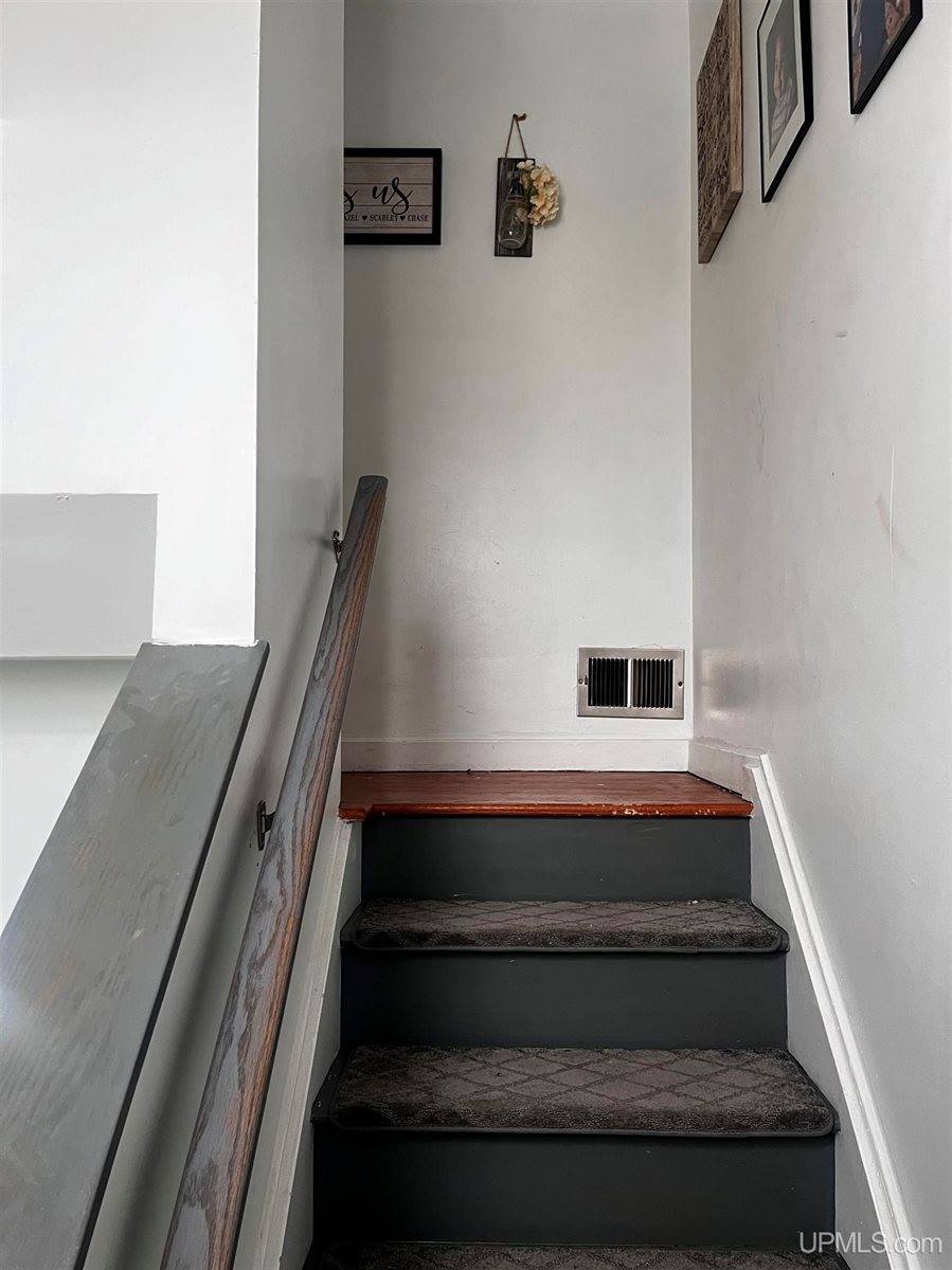 313 Atlas Street, Gwinn, MI 49841