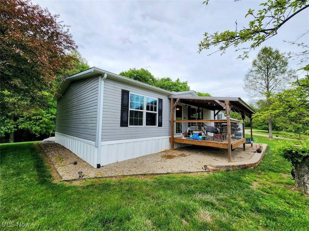 62525 Institute Road, Lore City, OH 43755