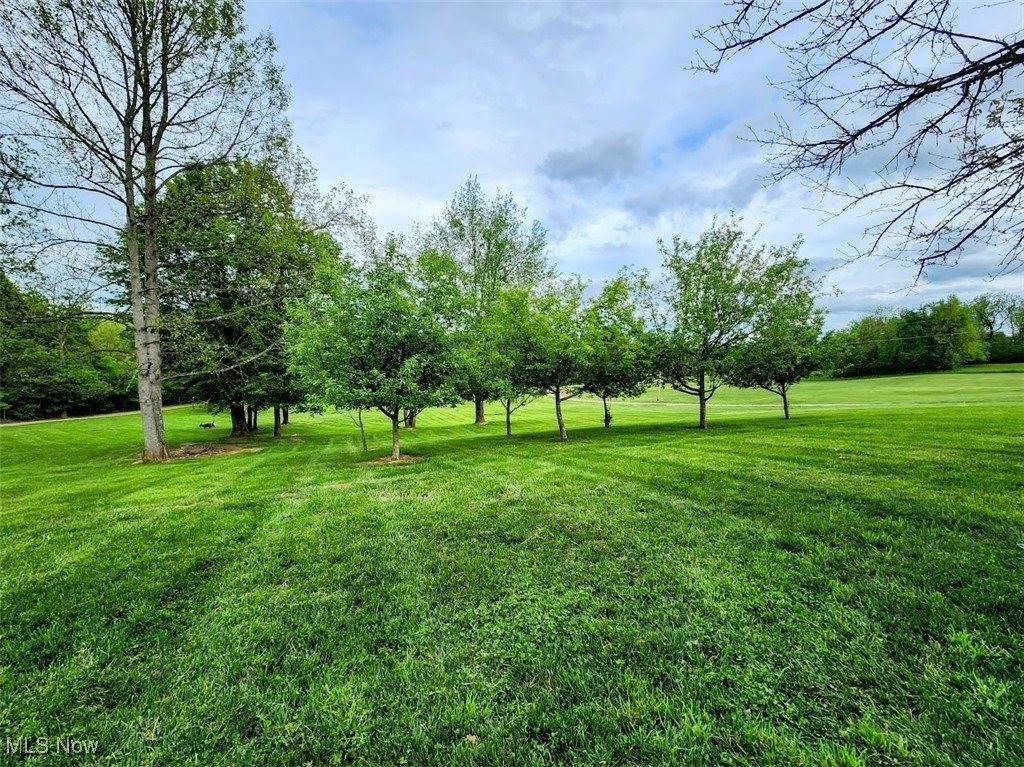 62525 Institute Road, Lore City, OH 43755