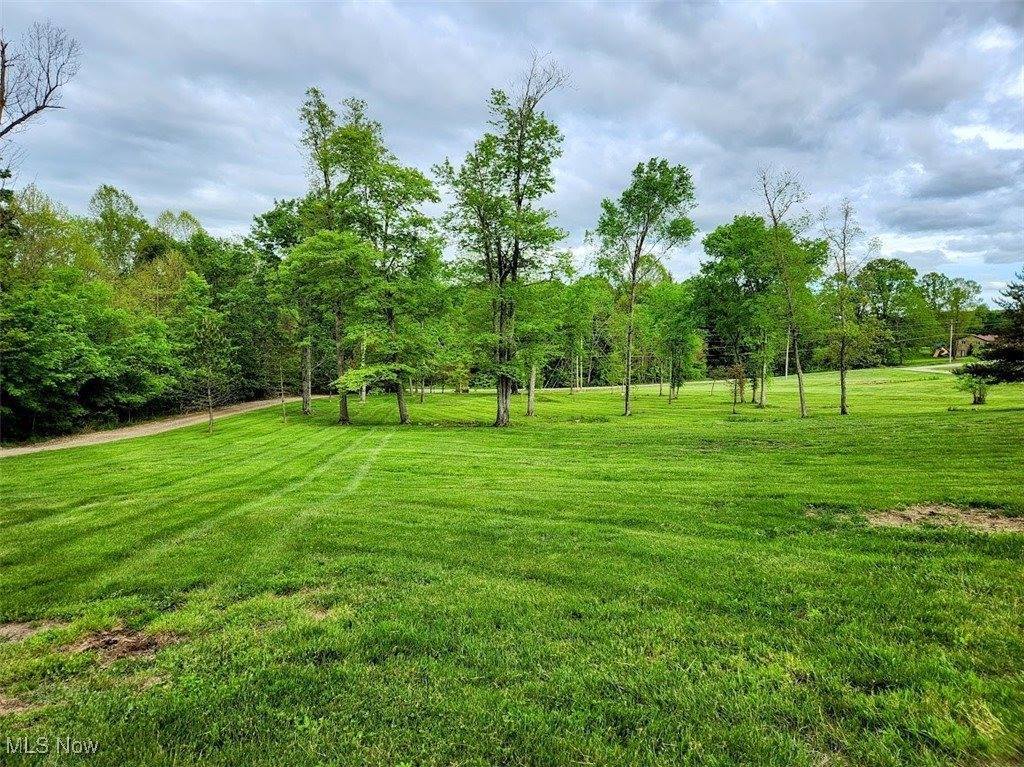 62525 Institute Road, Lore City, OH 43755