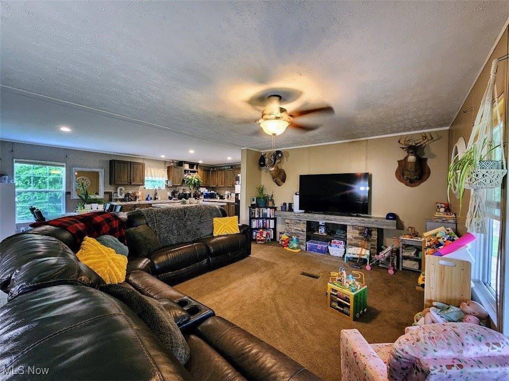 62525 Institute Road, Lore City, OH 43755