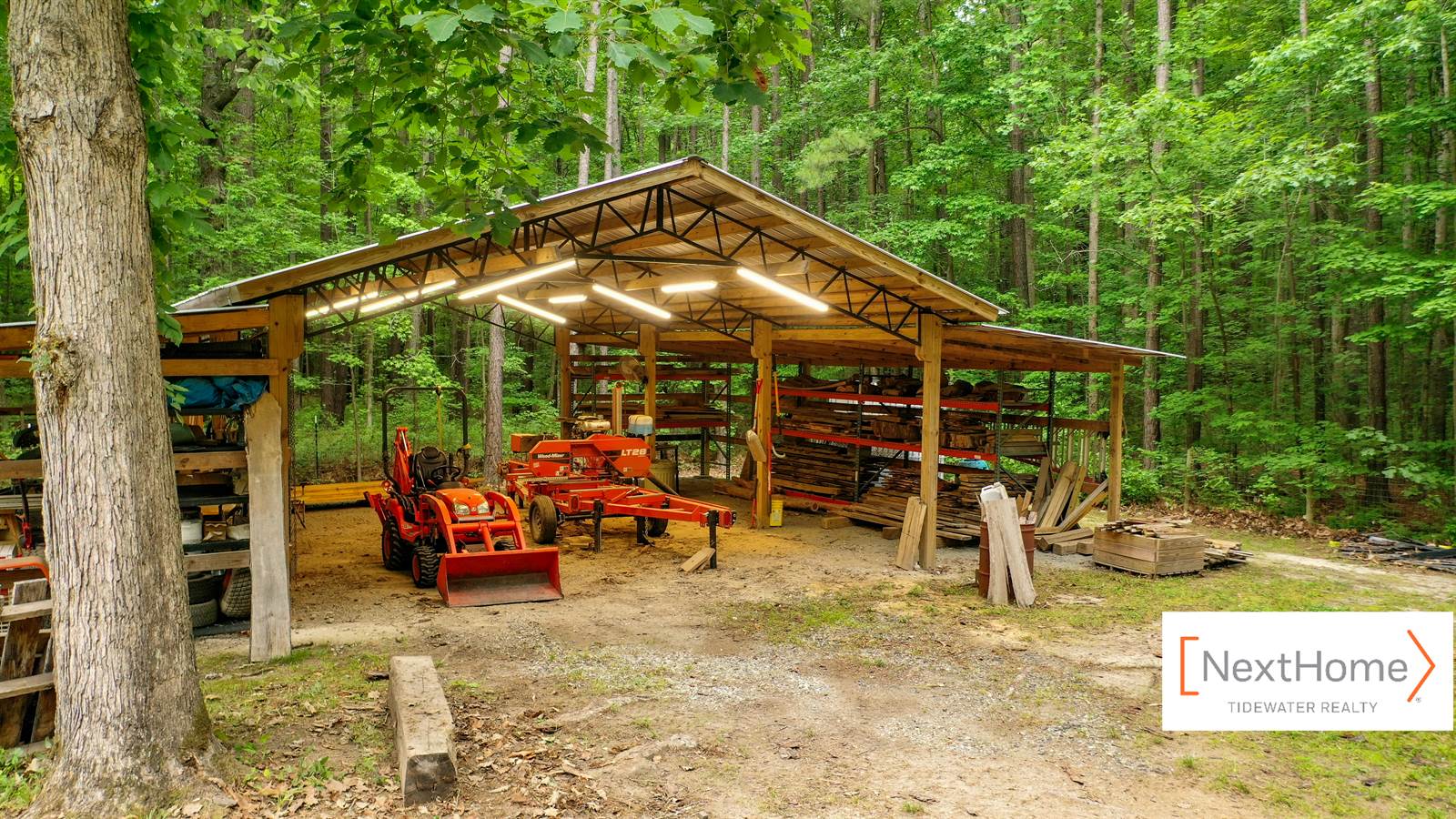 4601 Backwoods Rd, Chesapeake, VA 23322