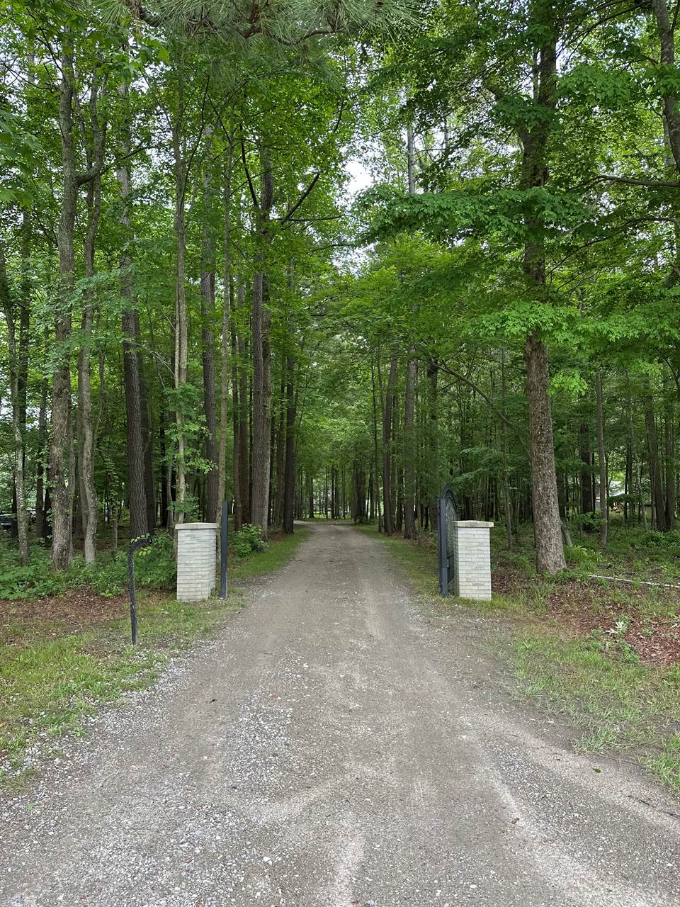 4601 Backwoods Rd, Chesapeake, VA 23322