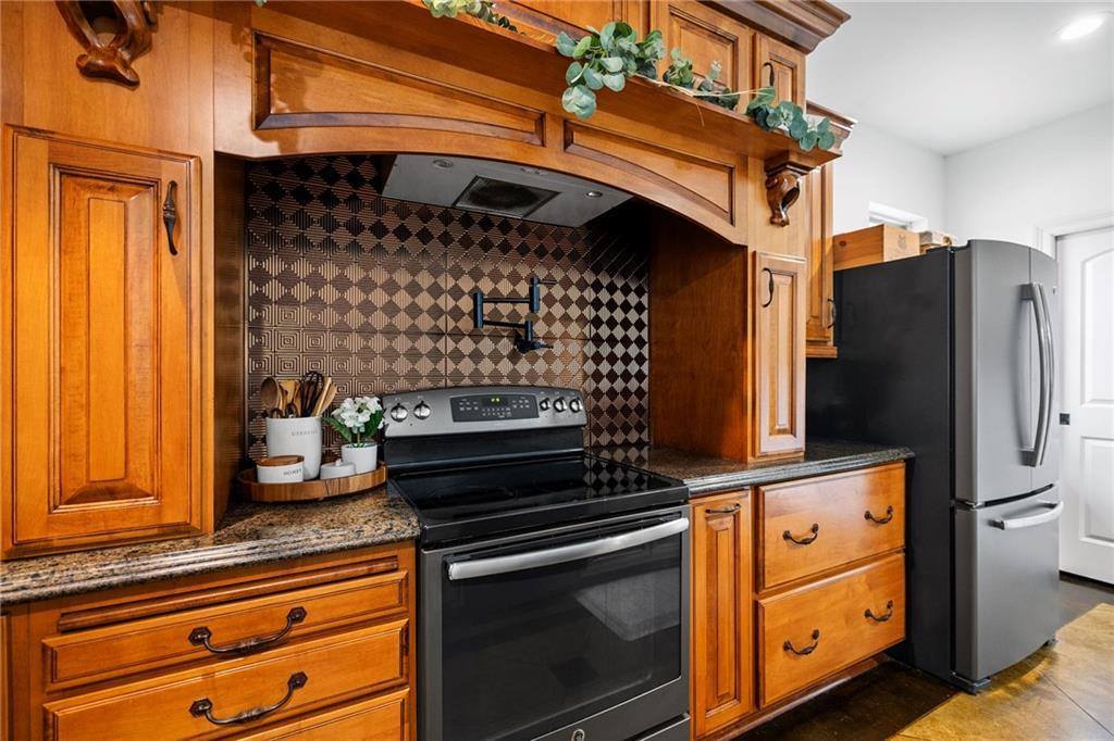 21121 Live Oak Lane, Ponchatoula, LA 70454