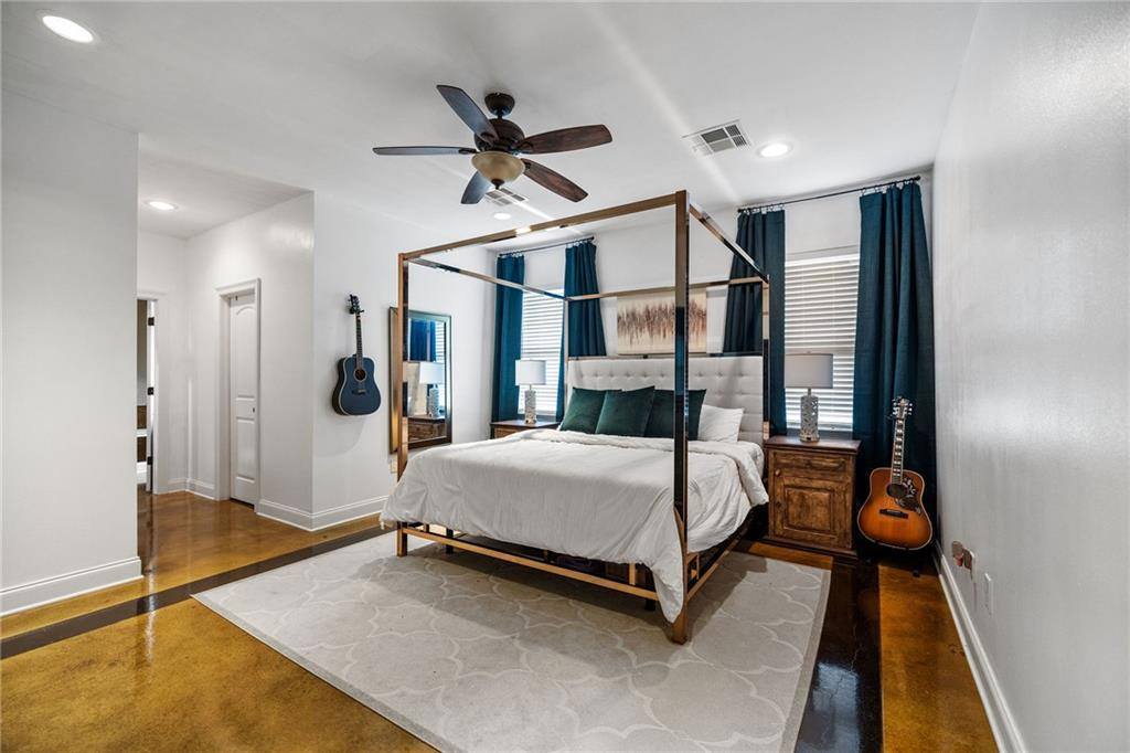 21121 Live Oak Lane, Ponchatoula, LA 70454