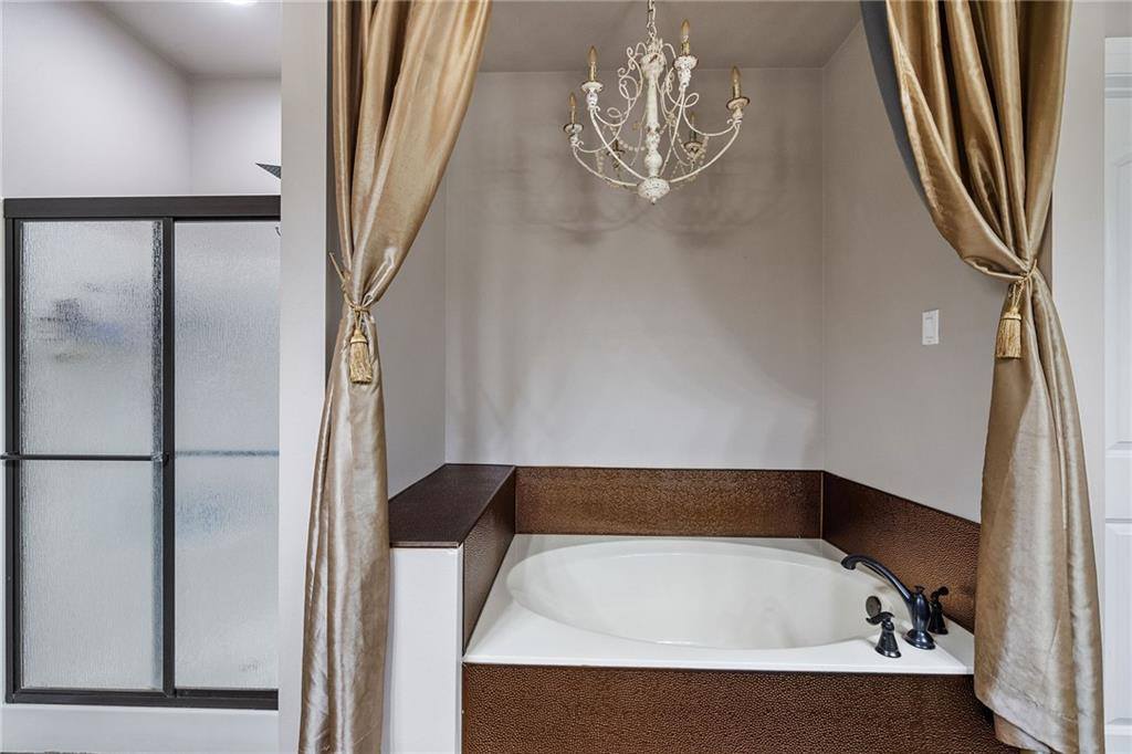 21121 Live Oak Lane, Ponchatoula, LA 70454