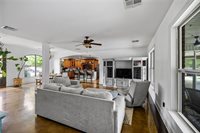 21121 Live Oak Lane, Ponchatoula, LA 70454