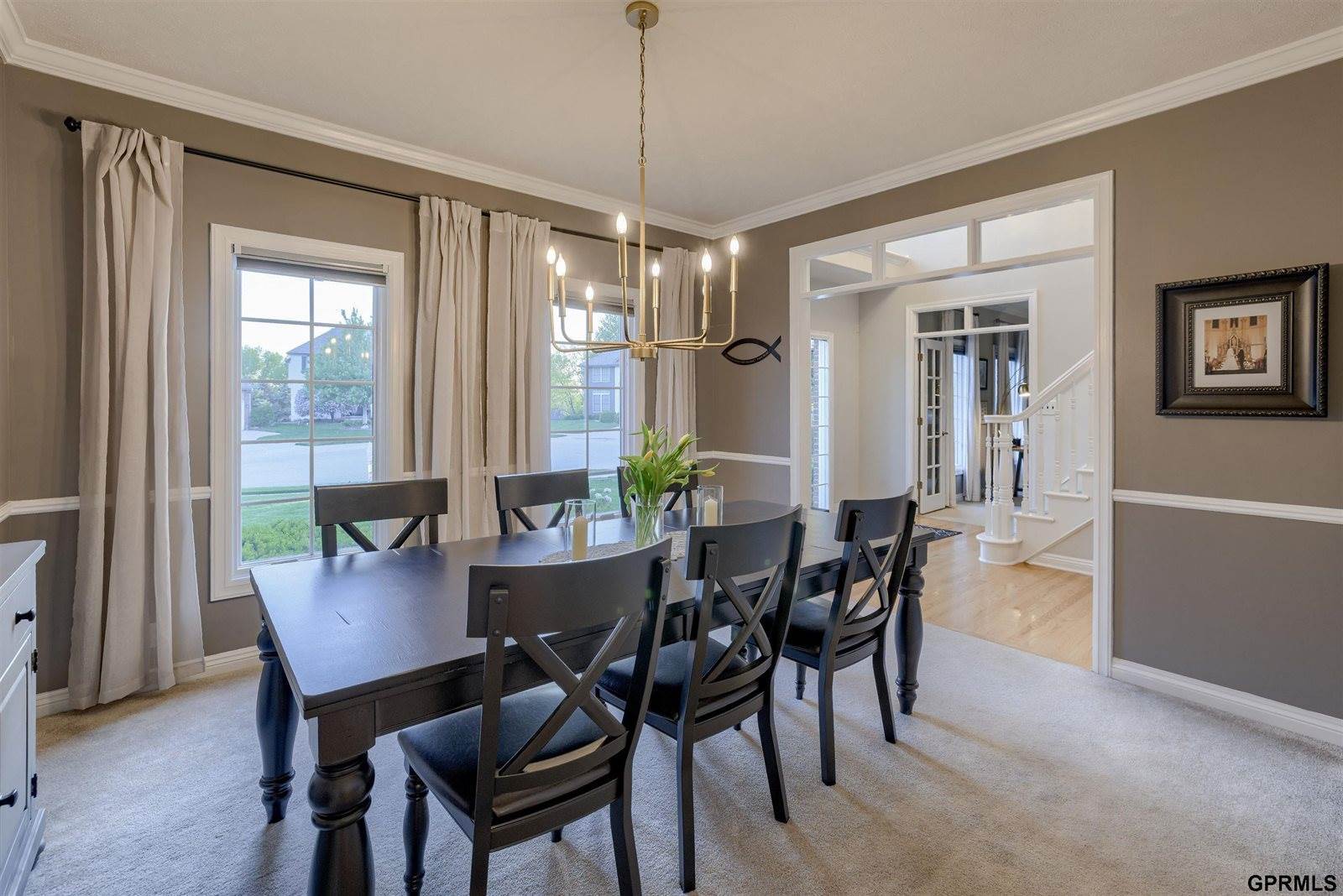 18320 Dupont Circle, Omaha, NE 68130