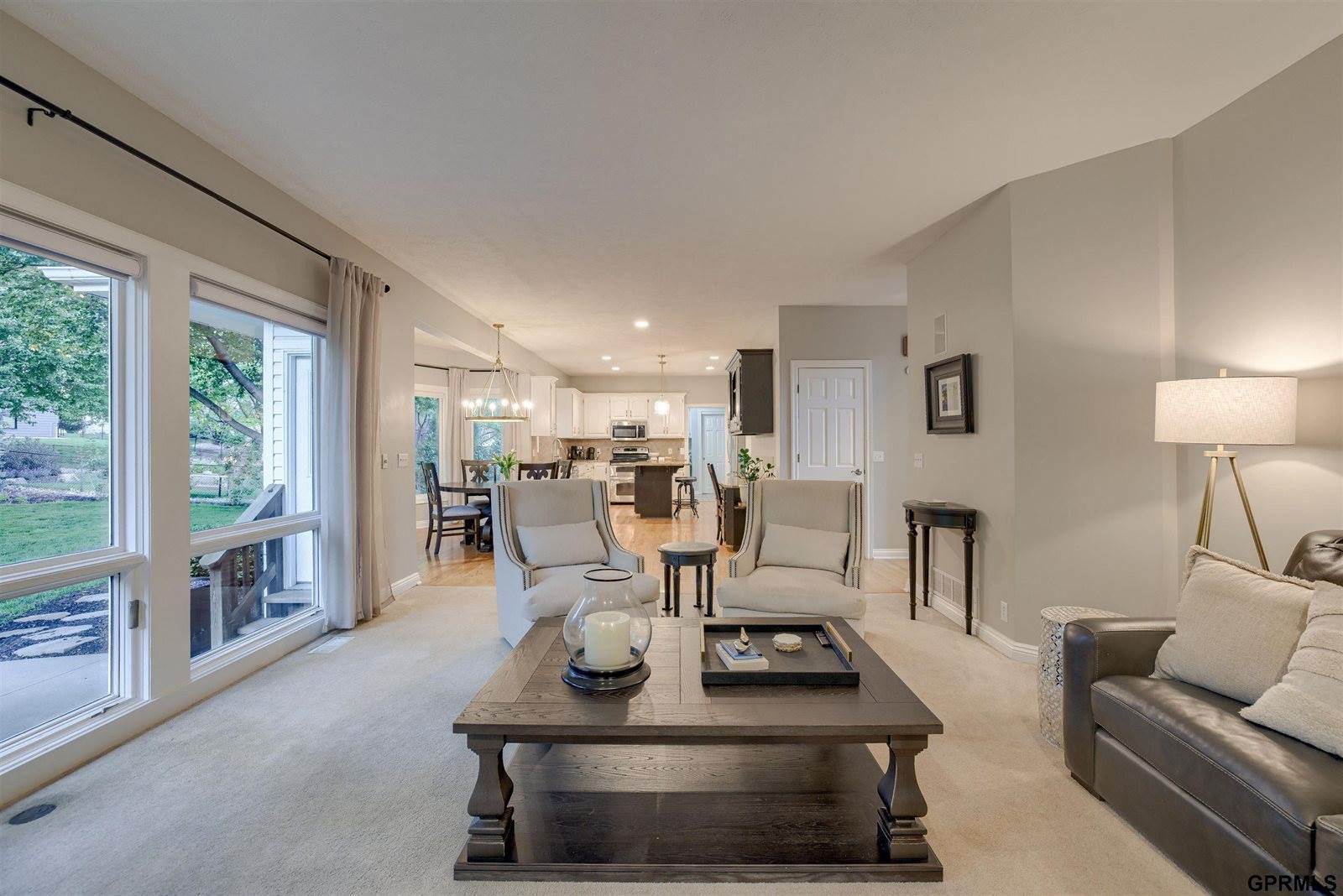 18320 Dupont Circle, Omaha, NE 68130