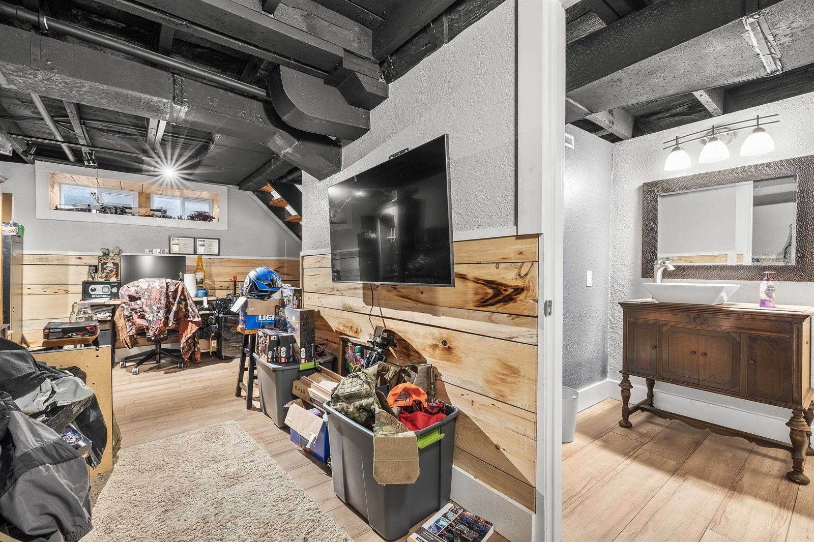 210 S Franklin Street, Waupaca, WI 54981