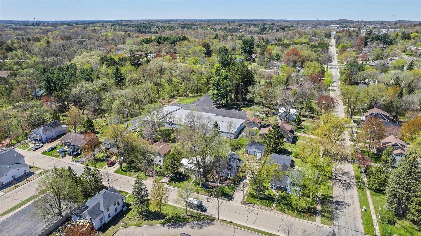 210 S Franklin Street, Waupaca, WI 54981