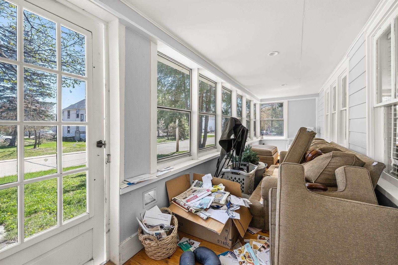 210 S Franklin Street, Waupaca, WI 54981