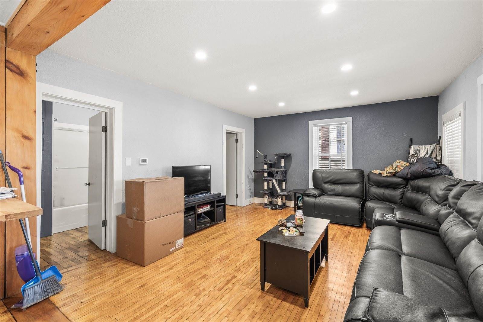 210 S Franklin Street, Waupaca, WI 54981