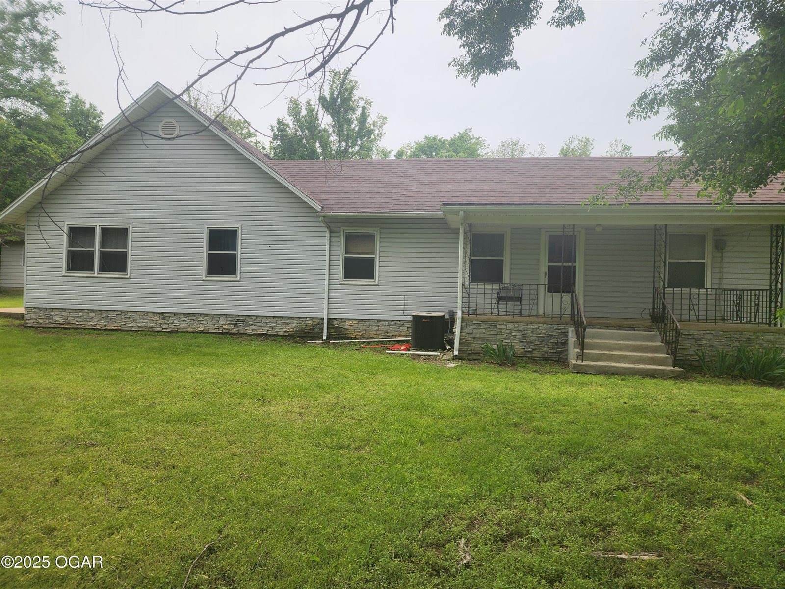 18748 Fir Road, Joplin, MO 64801