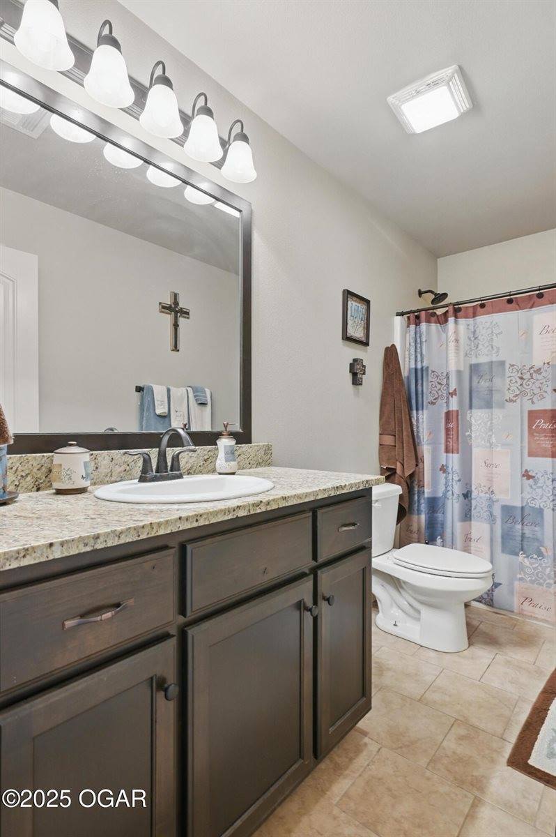 1500 Anderson Drive, Webb City, MO 64870