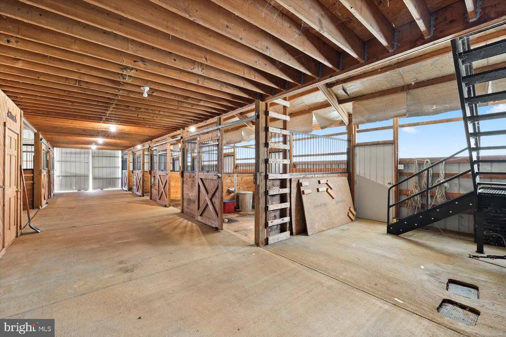 10150 Hedrick Farm Lane, Midland, VA 22728