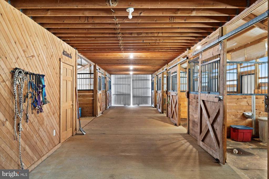 10150 Hedrick Farm Lane, Midland, VA 22728