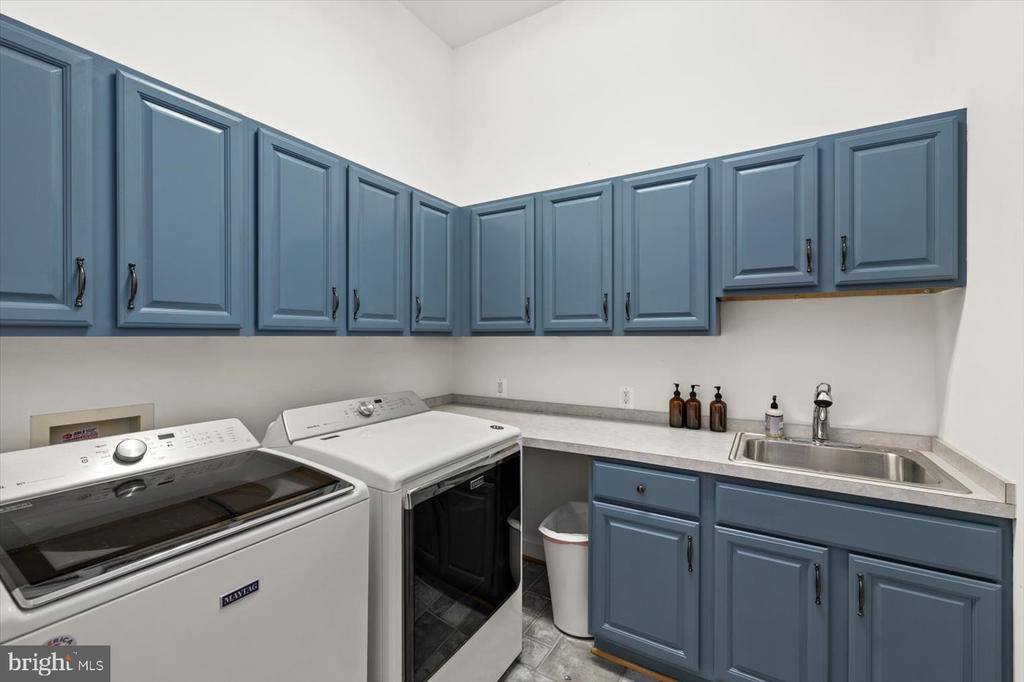 10150 Hedrick Farm Lane, Midland, VA 22728