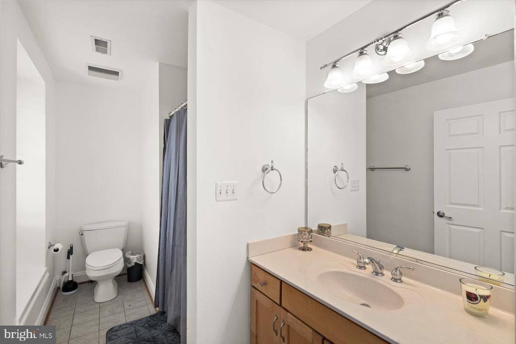 10150 Hedrick Farm Lane, Midland, VA 22728