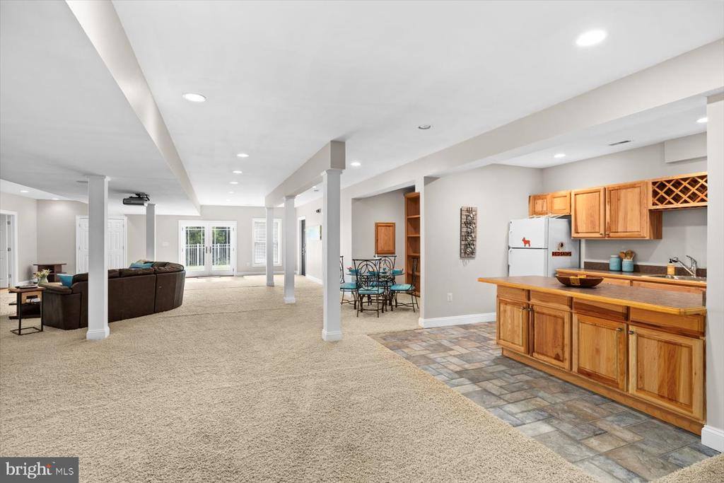 10150 Hedrick Farm Lane, Midland, VA 22728